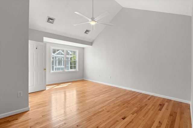 201 Main St 2, Woburn, MA 01801