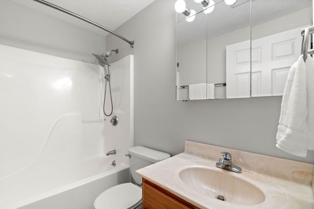201 Main St 2, Woburn, MA 01801
