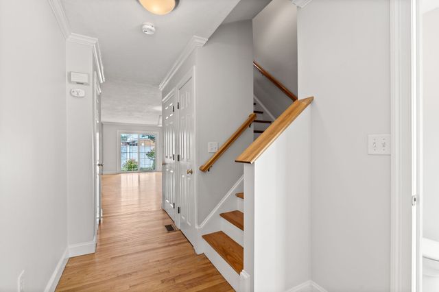 201 Main St 2, Woburn, MA 01801