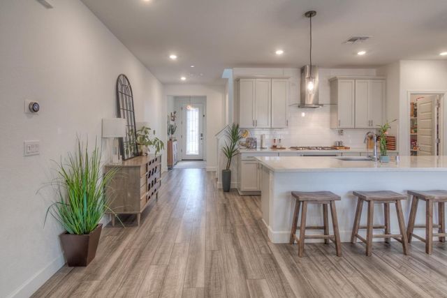 2116 Abbeyhill Rd, Lincoln, CA 95648