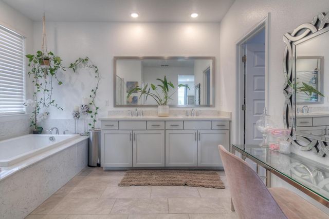 2116 Abbeyhill Rd, Lincoln, CA 95648