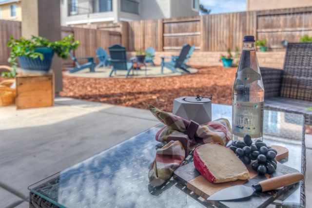 2116 Abbeyhill Rd, Lincoln, CA 95648