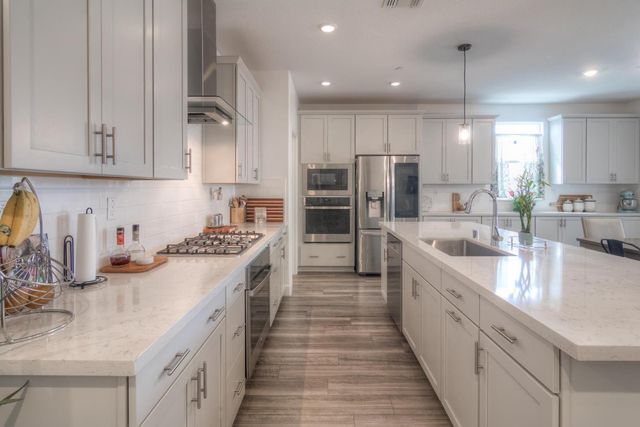 2116 Abbeyhill Rd, Lincoln, CA 95648