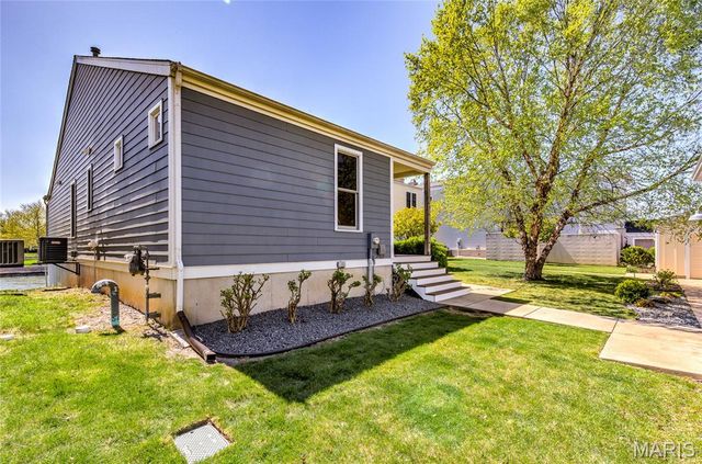 3529 Tarn Street, St Charles, MO 63301