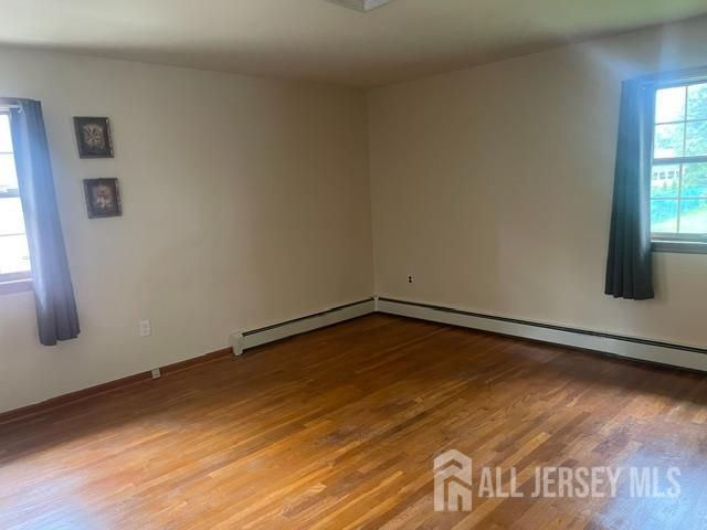 47 South Walnut Avenue, Middlesex, NJ 08830