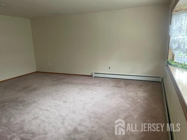 47 South Walnut Avenue, Middlesex, NJ 08830