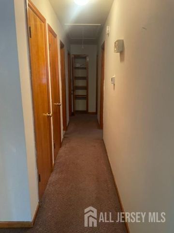 47 South Walnut Avenue, Middlesex, NJ 08830