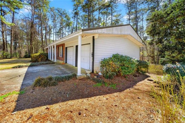 881 Rockbridge Road, Lilburn, GA 30047
