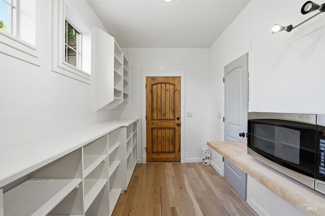 13231 N Dechambeau Way, Boise, ID 83714