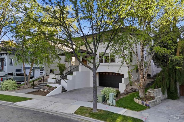 13231 N Dechambeau Way, Boise, ID 83714