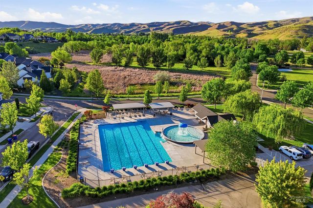 13231 N Dechambeau Way, Boise, ID 83714