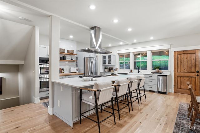 13231 N Dechambeau Way, Boise, ID 83714
