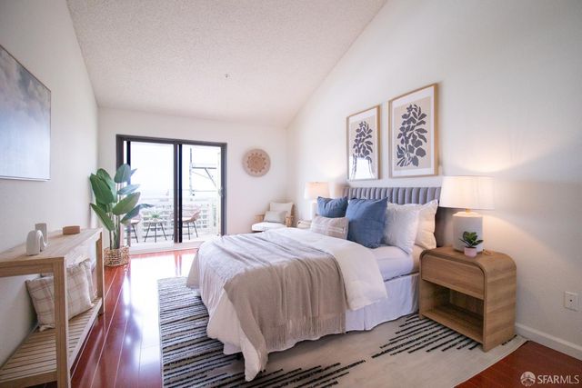 208 Oak Court, Daly City, CA 94014