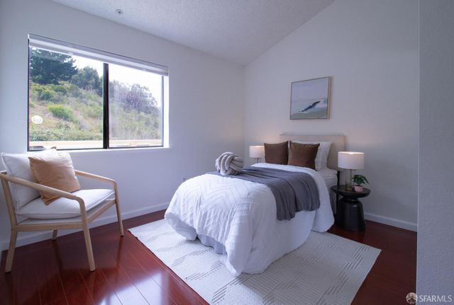 208 Oak Court, Daly City, CA 94014