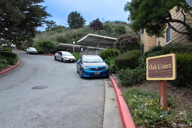 208 Oak Court, Daly City, CA 94014