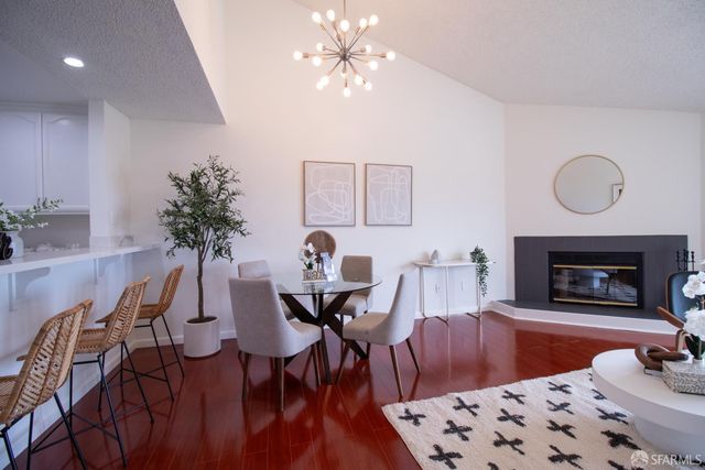 208 Oak Court, Daly City, CA 94014