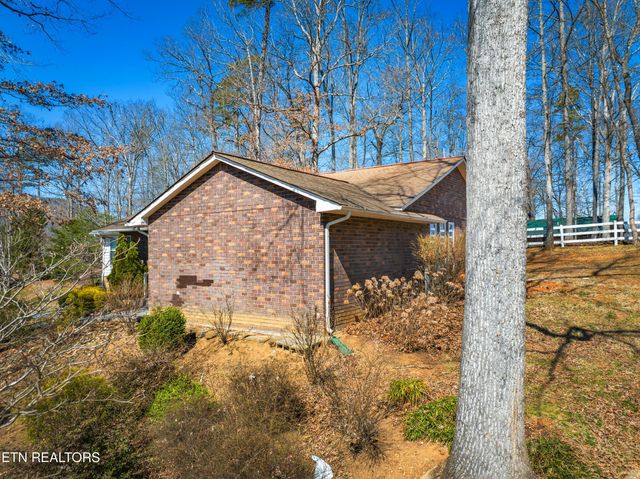 125 Smoky View Lane, Newport, TN 37821