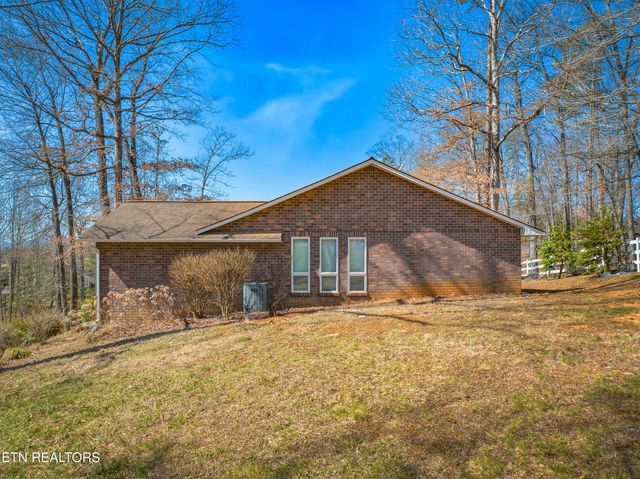 125 Smoky View Lane, Newport, TN 37821