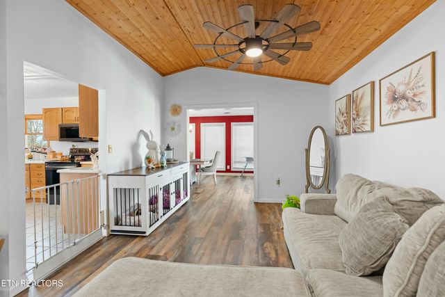 125 Smoky View Lane, Newport, TN 37821