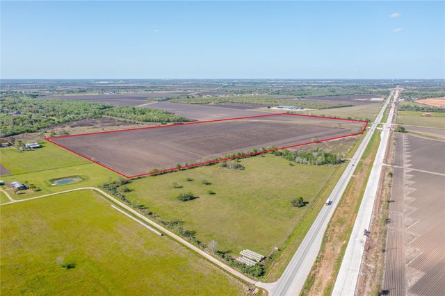 10010 Highway 36, Needville, TX 77461