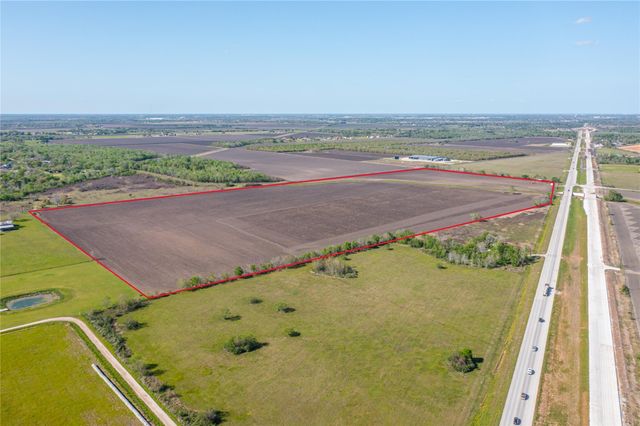 10010 Highway 36, Needville, TX 77461
