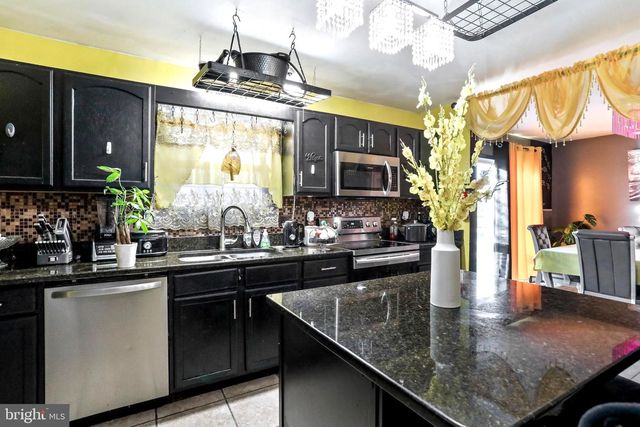 18813 DILLER DR, Hagerstown, MD 21742