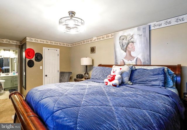 18813 DILLER DR, Hagerstown, MD 21742