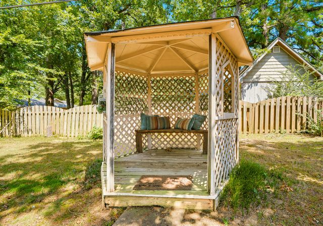 1830 Wood Road, Mcalester, OK 74501