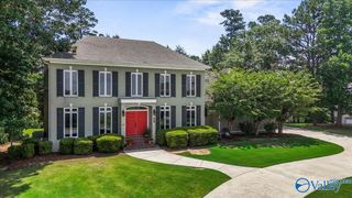 435 Ridgefield Circle, Guntersville, AL 35976