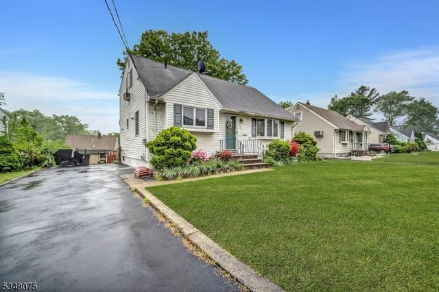 901 Madison Hill Rd, Rahway City, NJ 07065
