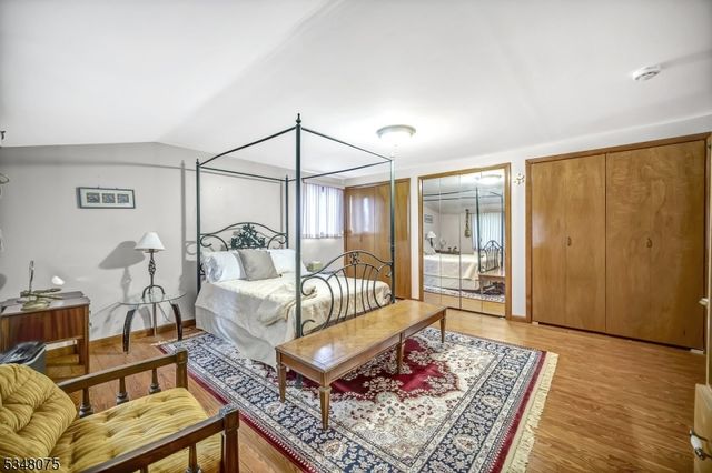 901 Madison Hill Rd, Rahway City, NJ 07065