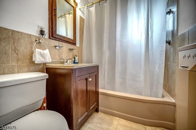 901 Madison Hill Rd, Rahway City, NJ 07065
