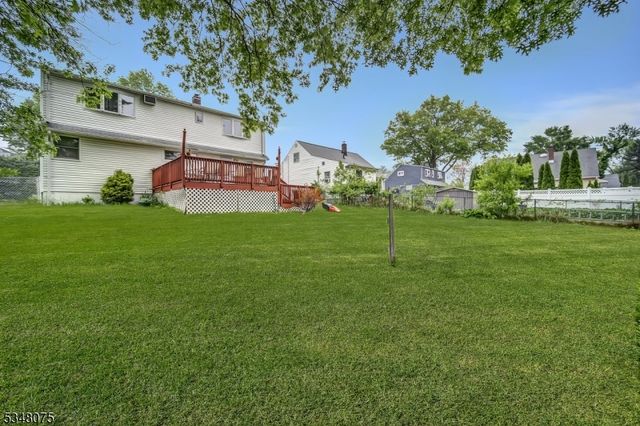 901 Madison Hill Rd, Rahway City, NJ 07065