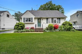 901 Madison Hill Rd, Rahway City, NJ 07065