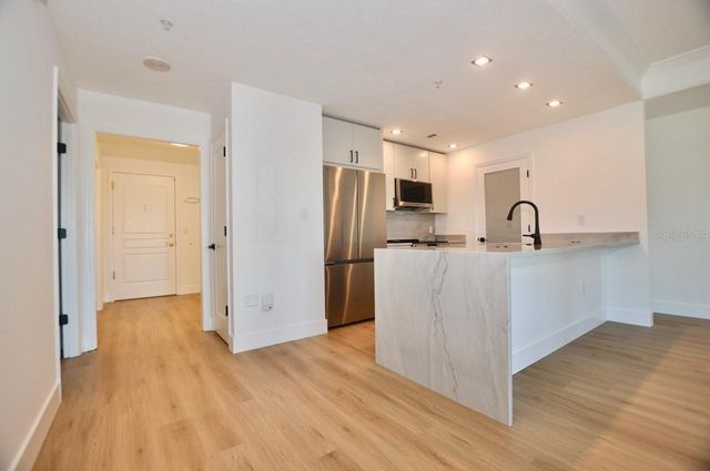 750 N TAMIAMI TRAIL 307, Sarasota, FL 34236