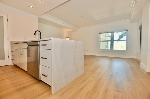 750 N TAMIAMI TRAIL 307, Sarasota, FL 34236