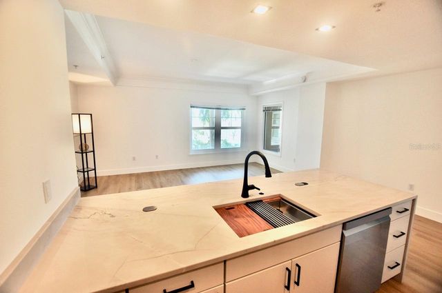 750 N TAMIAMI TRAIL 307, Sarasota, FL 34236