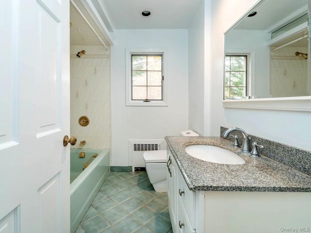 41 S 4th Street, Locust Valley, NY 11560