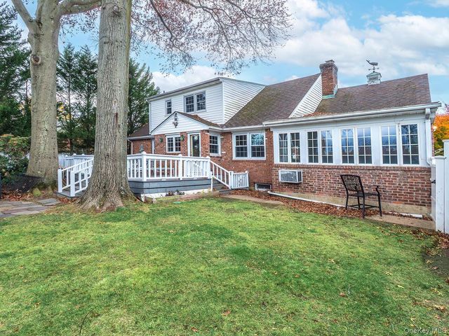 41 S 4th Street, Locust Valley, NY 11560