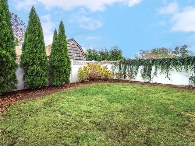 41 S 4th Street, Locust Valley, NY 11560