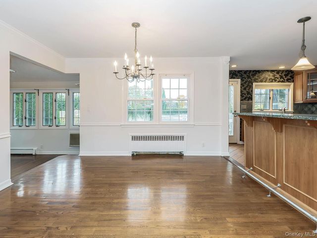 41 S 4th Street, Locust Valley, NY 11560