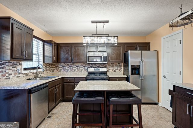3282 Eloise Drive, Powder Springs, GA 30127