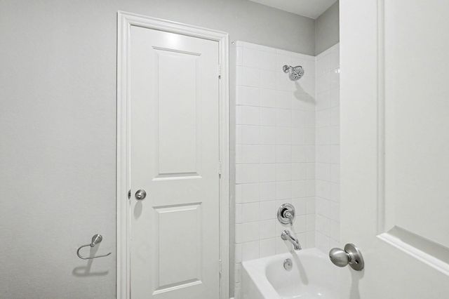 6006 Logstone Drive, Richmond, TX 77407