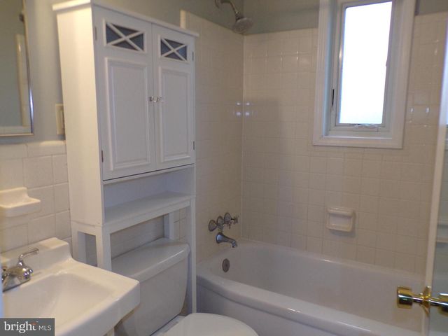 6094 9TH ST N, Arlington, VA 22205