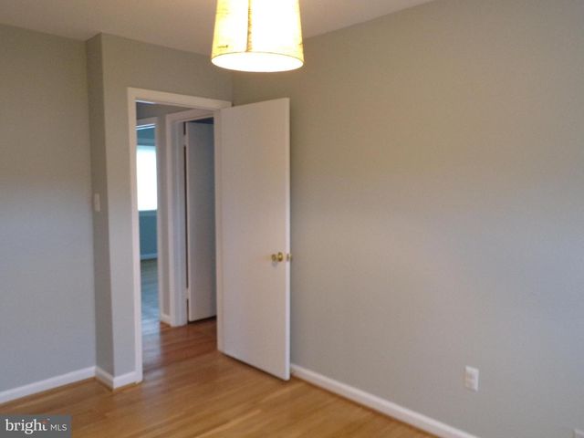 6094 9TH ST N, Arlington, VA 22205