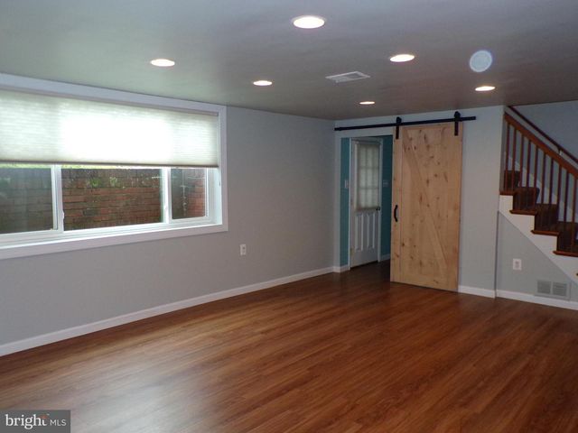 6094 9TH ST N, Arlington, VA 22205