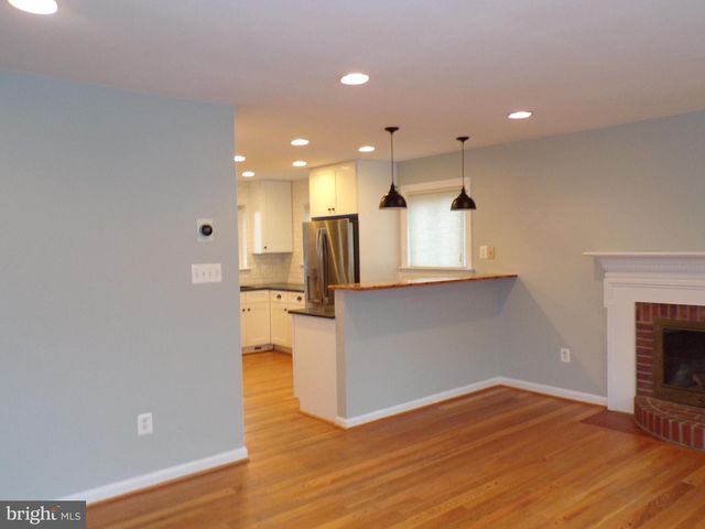 6094 9TH ST N, Arlington, VA 22205