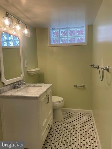 6094 9TH ST N, Arlington, VA 22205