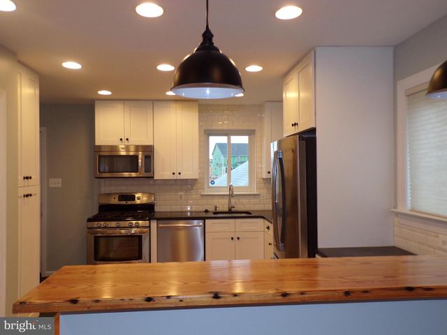 6094 9TH ST N, Arlington, VA 22205