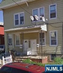 98-100 Windsor Street 2R, Kearny, NJ 07032